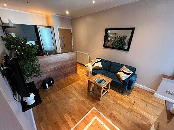 2 Bedroom Flat To Rent In Beechgrove Terrace, Aberdeen, AB15