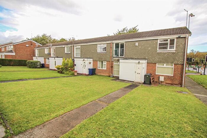 2 Bedroom House To Rent In Farn Court, Kingston Park, Newcastle Upon Tyne, NE3