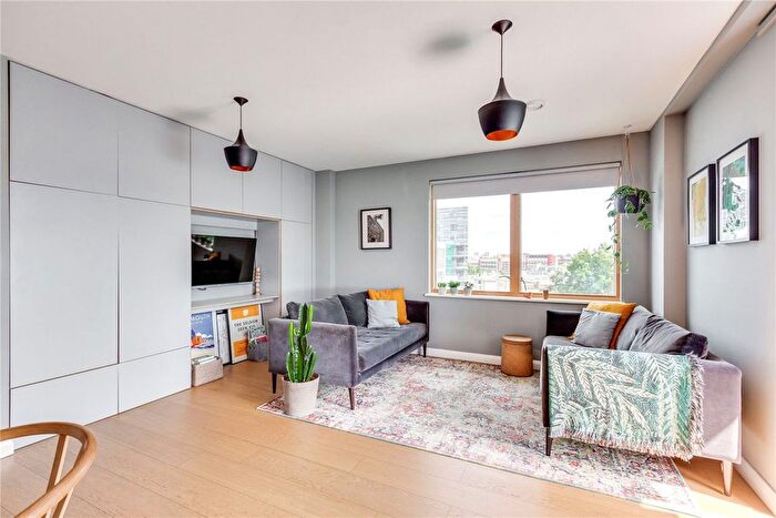2 Bedroom Flat For Sale In George House, London, NW6