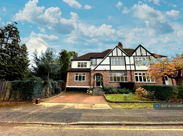 5 Bedroom Semi-Detached House To Rent In Fullerton Road, Carshalton, SM5
