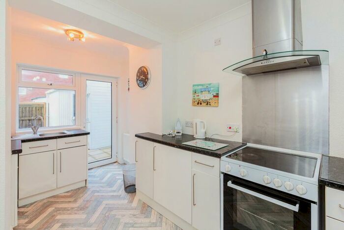 1 Bedroom Apartment To Rent In Clifton Drive, Blackpool, Lancashire, FY4