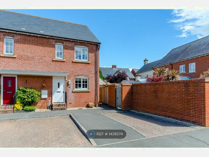 2 Bedroom Semi-Detached House To Rent In Malmesbury Close, Christchurch, BH23
