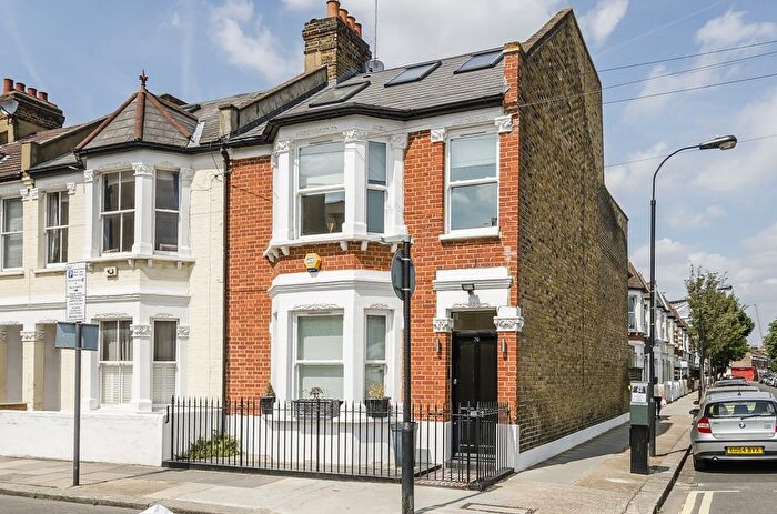 4 Bedroom End Of Terrace House To Rent In Lysia Street, London, SW6
