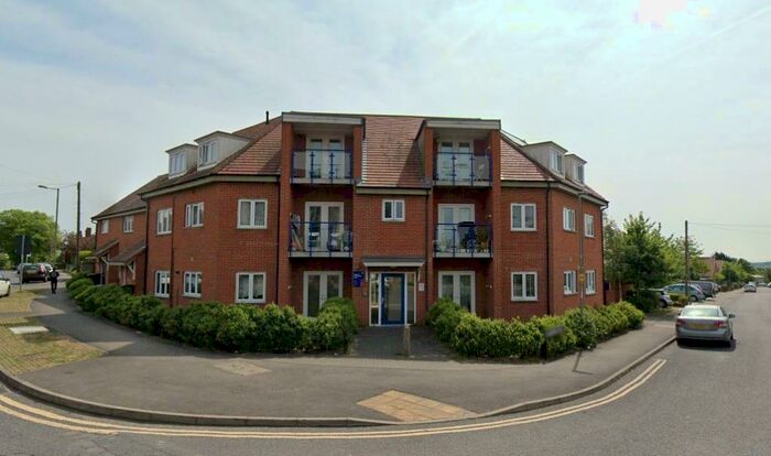 2 Bedroom Apartment To Rent In Rose Hill, East Oxford, OX4