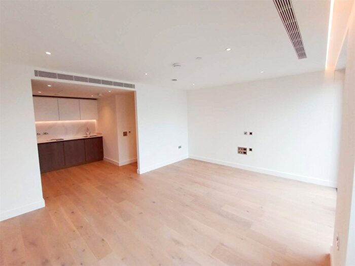 1 Bedroom Flat For Sale In Postmark, WC1X