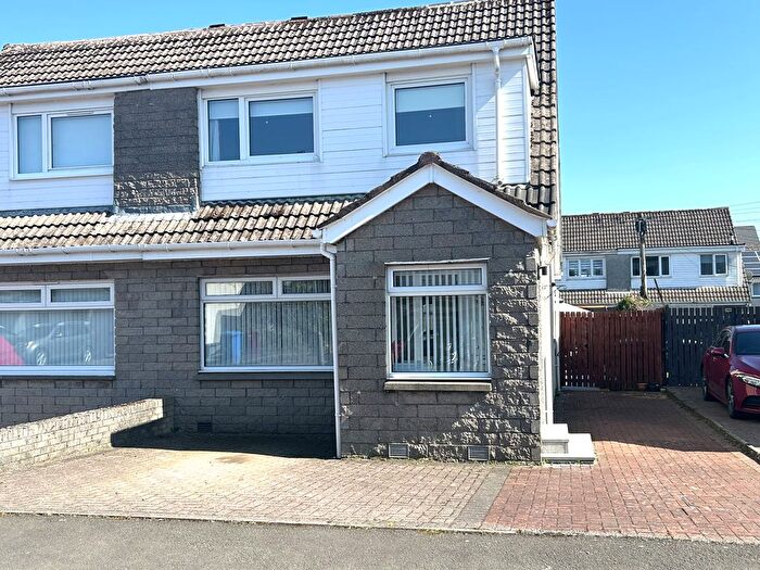 3 Bedroom Semi-Detached House For Sale In Murrayside, Larkhall, ML9
