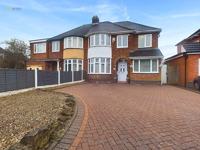 4 Bedroom Semi Detached House For Sale In Elmfield Road, Castle Bromwich, B36