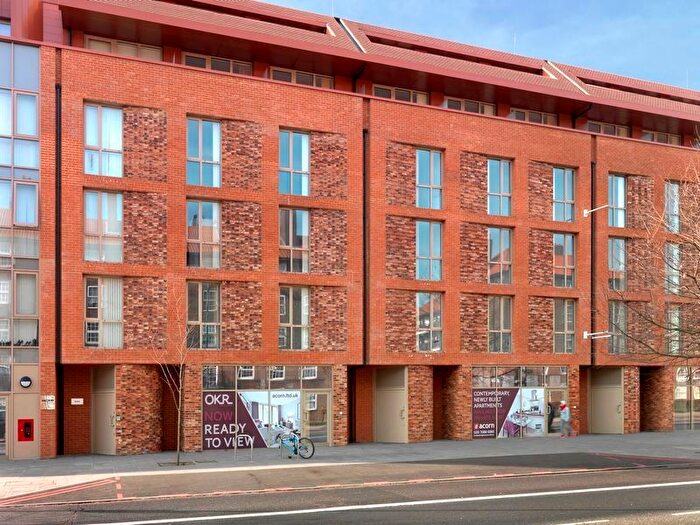 4 Bedroom Flat To Rent In Milestone House, Old Kent Road, SE1