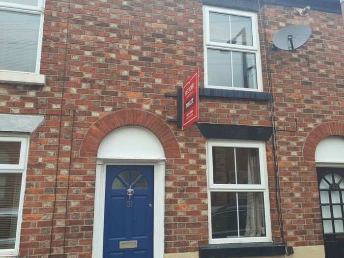 2 Bedroom Terraced House To Rent In South Park Road, Macclesfield, SK11