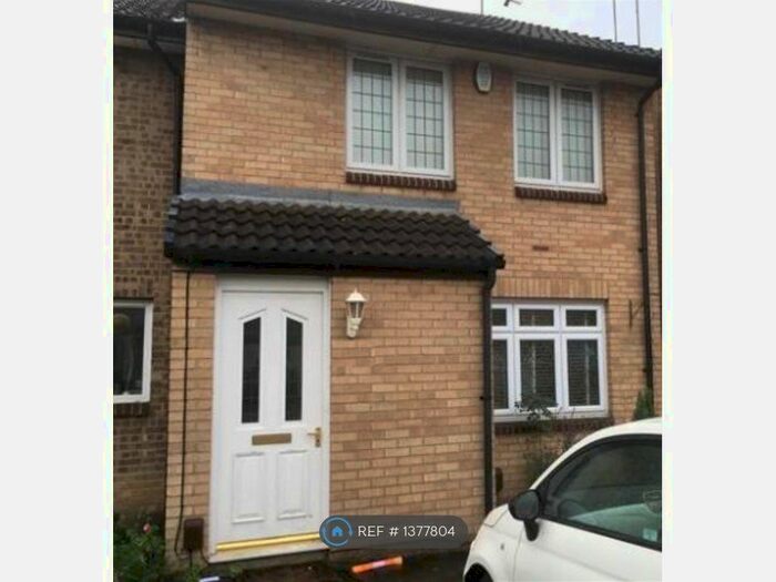 1 Bedroom Maisonette To Rent In Juniper Way, Romford, RM3