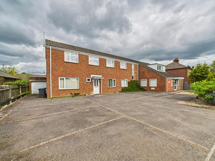 4 Bedroom Detached House For Sale In Main Road, Naphill, Buckinghamshire, HP14