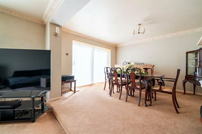 5 Bedroom Detached House For Sale In Chander Mews, Inkersall Green Road, Inkersall, Chesterfield, S43