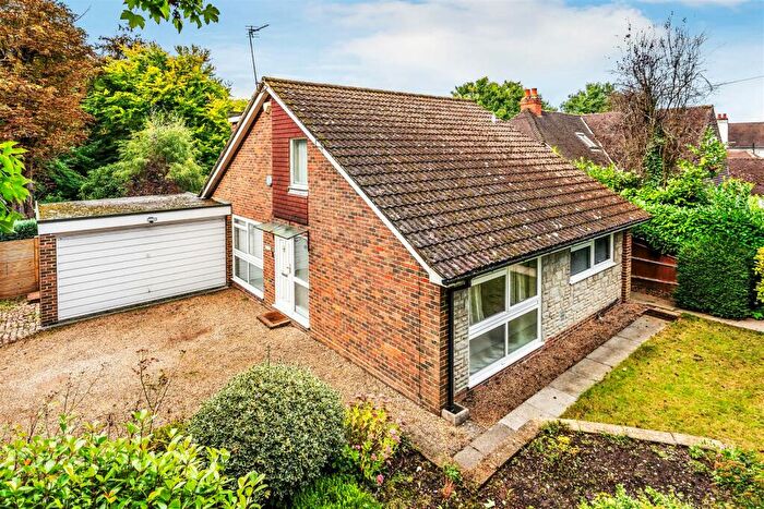 4 Bedroom Detached House For Sale In Ermyn Way, Leatherhead, KT22