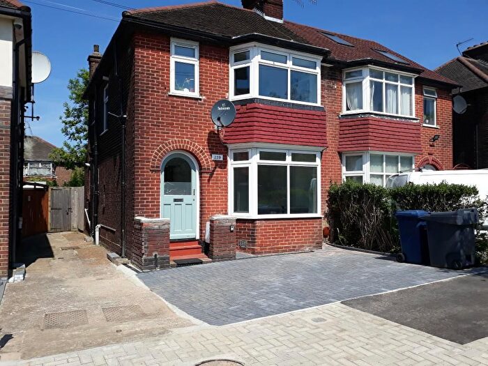 1 Bedroom Flat To Rent In The Vale, London, NW11