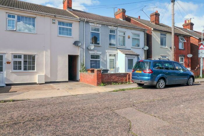 2 Bedroom Terraced House For Sale In Hampton Road, Ipswich, IP1