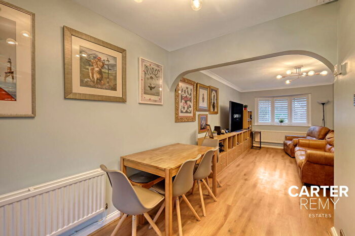 3 Bedroom Semi-Detached House For Sale In Wood Green, Basildon, SS13