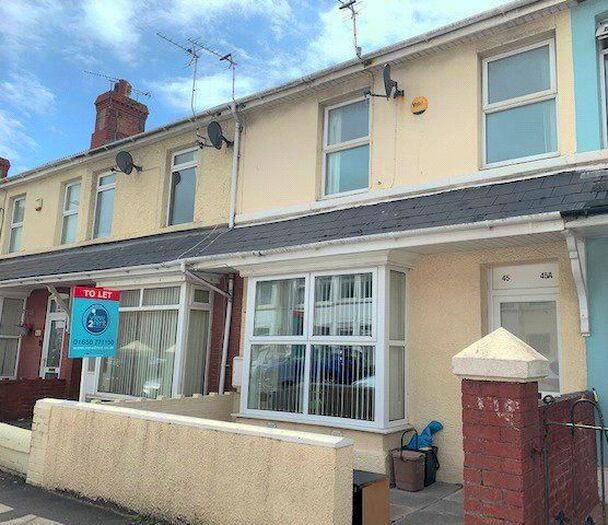 2 Bedroom Flat To Rent In Suffolk Place, Porthcawl, CF36