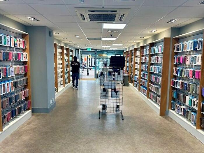 Property For Sale In & Northbrook Street, Newbury, West Berkshire, RG14