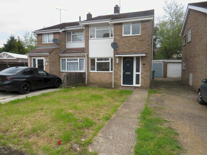 3 Bedroom Terraced House For Sale In Water Eaton Road, Bletchley