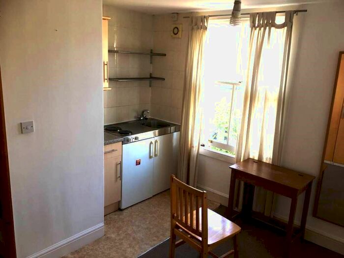 Studio To Rent In Bryantwood Road, London, N7