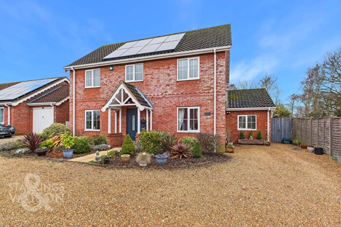 4 Bedroom Detached House For Sale In Old Forge Close, Woodton, Bungay, NR35
