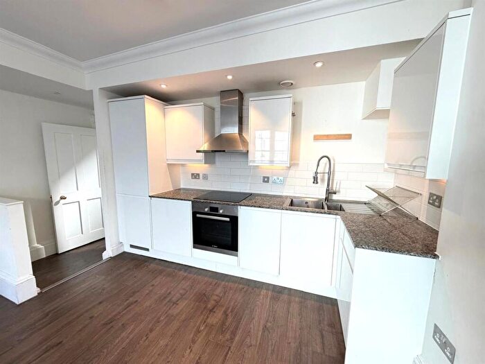 2 Bedroom Maisonette To Rent In East Street, Brighton, BN1