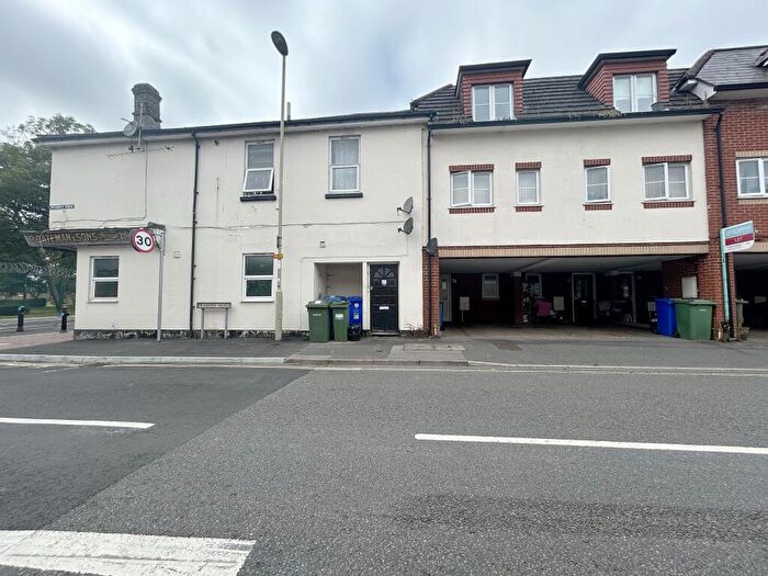 1 Bedroom Apartment To Rent In Lynchford Road, Farnborough, GU14