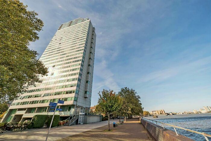 2 Bedroom Flat To Rent In George Beard Road, London, SE8