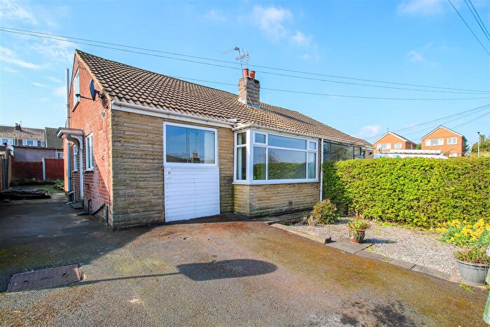 3 Bedroom Semi-Detached Bungalow For Sale In Lindale Garth, Kirkhamgate, WF2