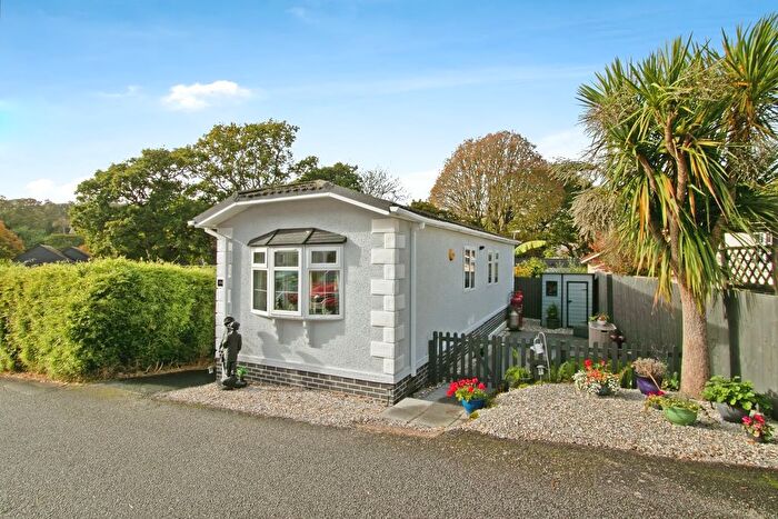 2 Bedroom Property For Sale In Maen Valley, Falmouth, Cornwall, TR11