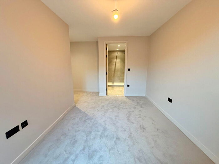 2 Bedroom Apartment For Sale In The Pressworks, Northwood Street, Jewellery Quarter, B3