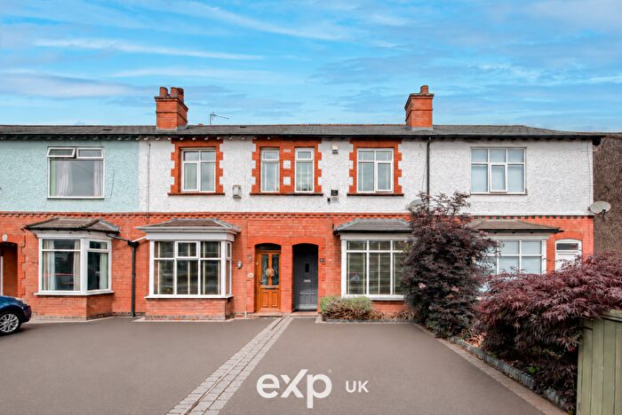 2 Bedroom Terraced House For Sale In Baldwins Lane, Hall Green, Birmingham, B28