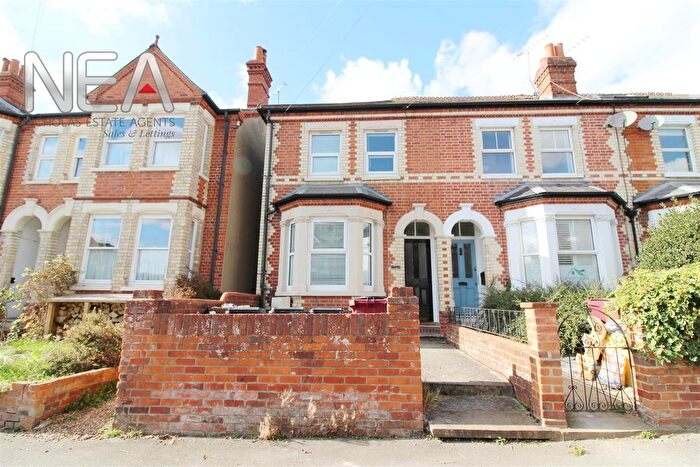 Studio To Rent In Priory Avenue, Caversham, Reading, RG4