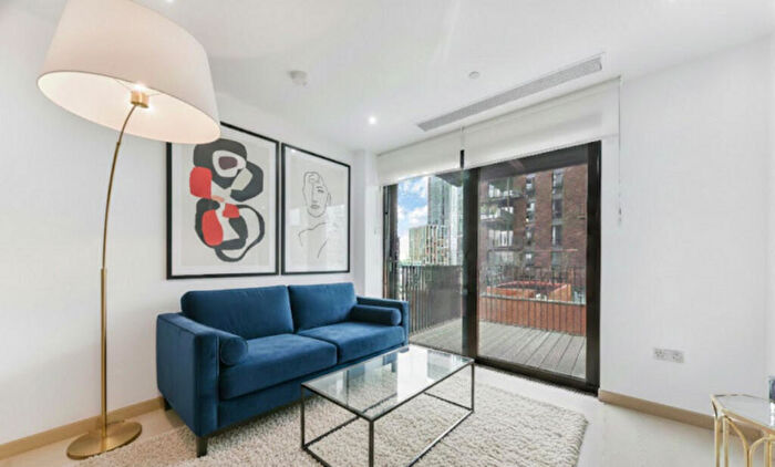 2 Bedroom Apartment To Rent In Legacy Building, London, SW11