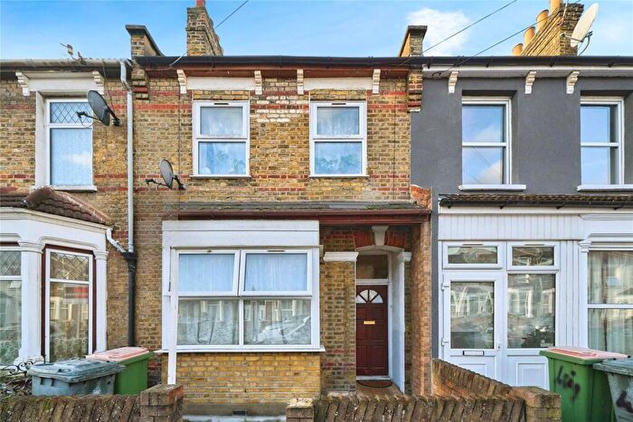 3 Bedroom Terraced House For Sale In Selsdon Road, London, E13
