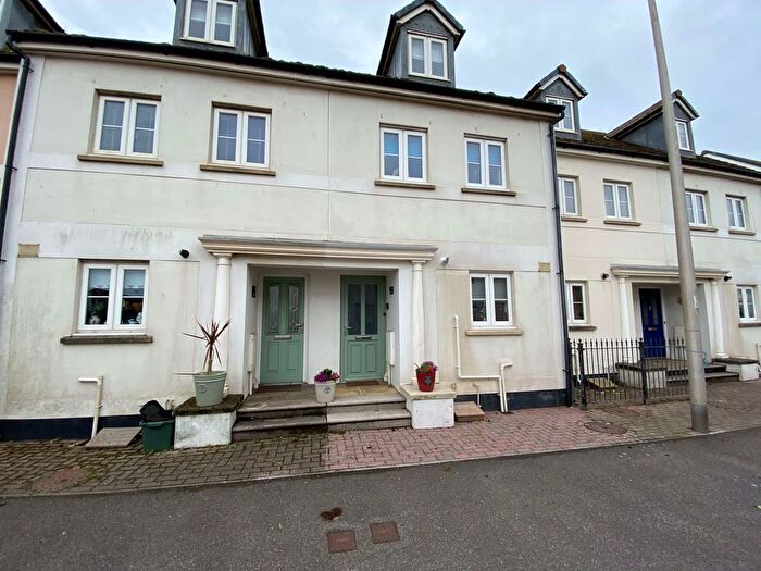 4 Bedroom Terraced House To Rent In Harbour Road, Seaton, Devon, EX12