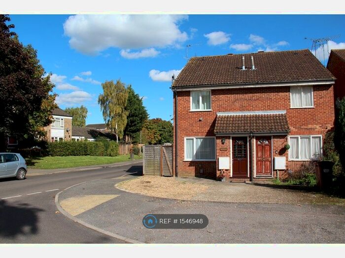 1 Bedroom End Of Terrace House To Rent In Far End, Hatfield, AL10