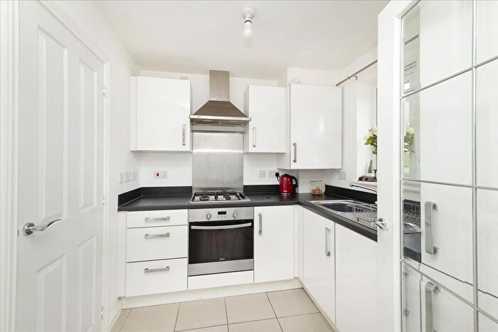 2 Bedroom Terraced House For Sale In Auld Coal Road, Bonnyrigg, EH19