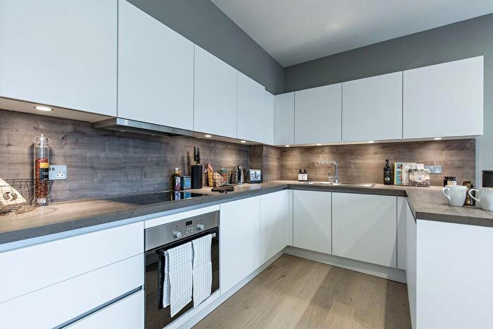 1 Bedroom Flat To Rent In McMillan House - Cheam Common Road, KT4