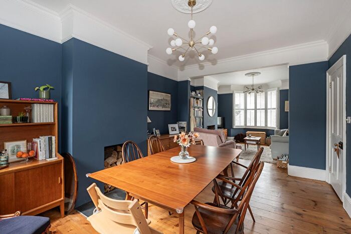 3 Bedroom Terraced House For Sale In Berkhampstead Road, Chesham, HP5