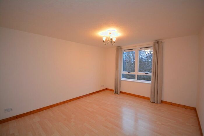 2 Bedroom Flat To Rent In Alltan Place, Culloden, Inverness, IV2