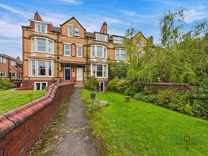 2 Bedroom Apartment For Sale In St. Annes Road East, Lytham St. Annes, FY8
