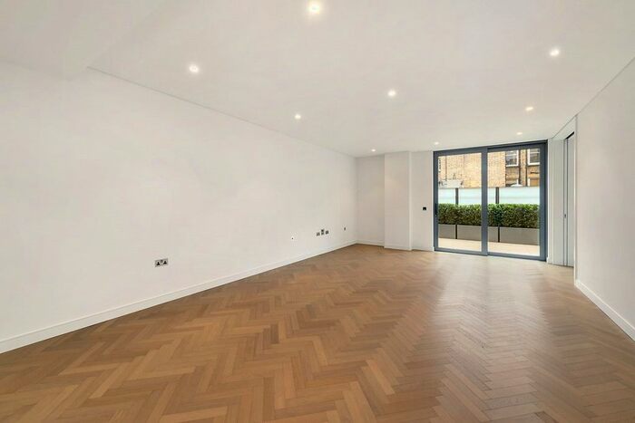 2 Bedroom Flat To Rent In Queensway, London, W2