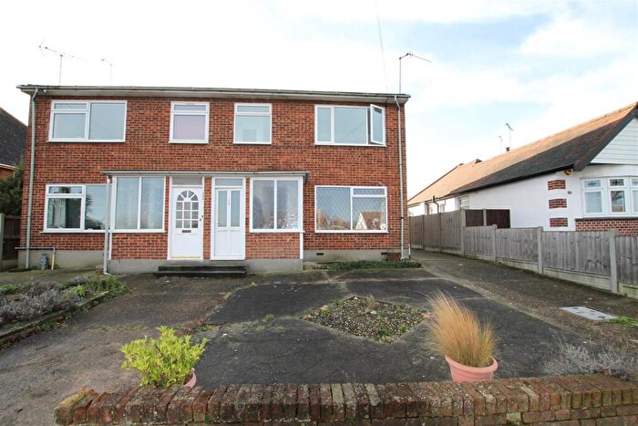 2 Bedroom Flat To Rent In Highlands Boulevard, Leigh-On-Sea, SS9