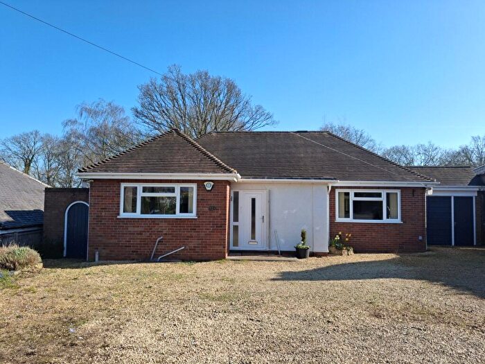 3 Bedroom Bungalow For Sale In St. Johns Avenue, Kidderminster, Worcestershire, DY11