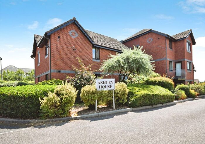 2 Bedroom Flat For Sale In Flat Ashley House, Raddenstile Lane, Exmouth, Devon, EX8