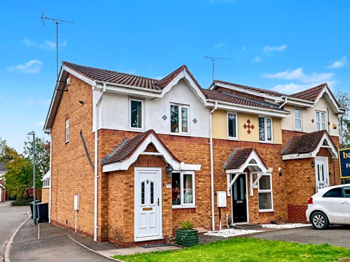 2 Bedroom End Of Terrace House For Sale In Melfort Close, Nuneaton, CV10