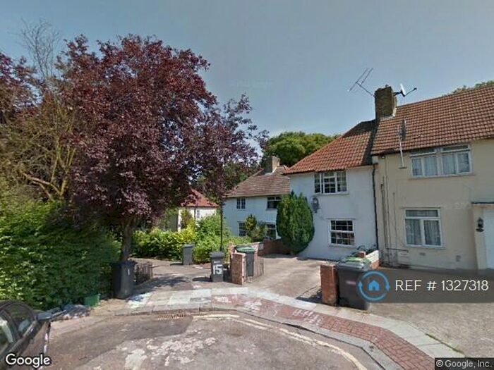 2 Bedroom Terraced House To Rent In Carrick Gardens, London, N17