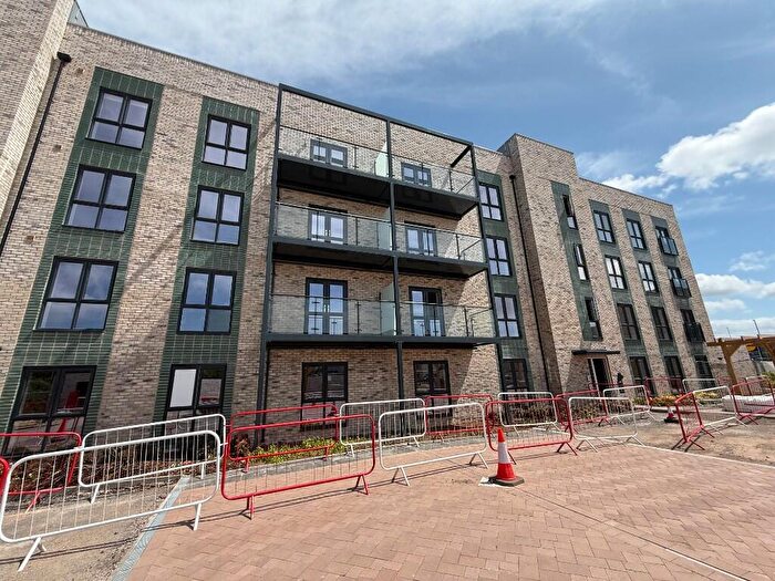 2 Bedroom Apartment To Rent In Golding Close, Cribbs Triangle, Bristol, BS10