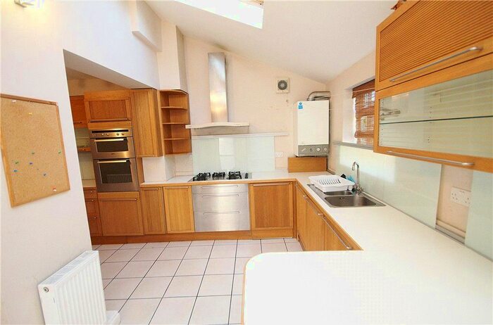 3 Bedroom End Of Terrace House To Rent In Birchanger Road, London, SE25